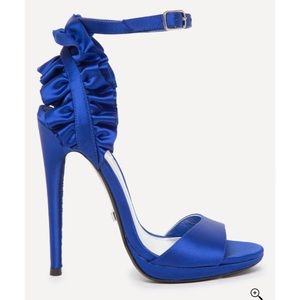 Never worn Bebe blue ruffle heels - size 5